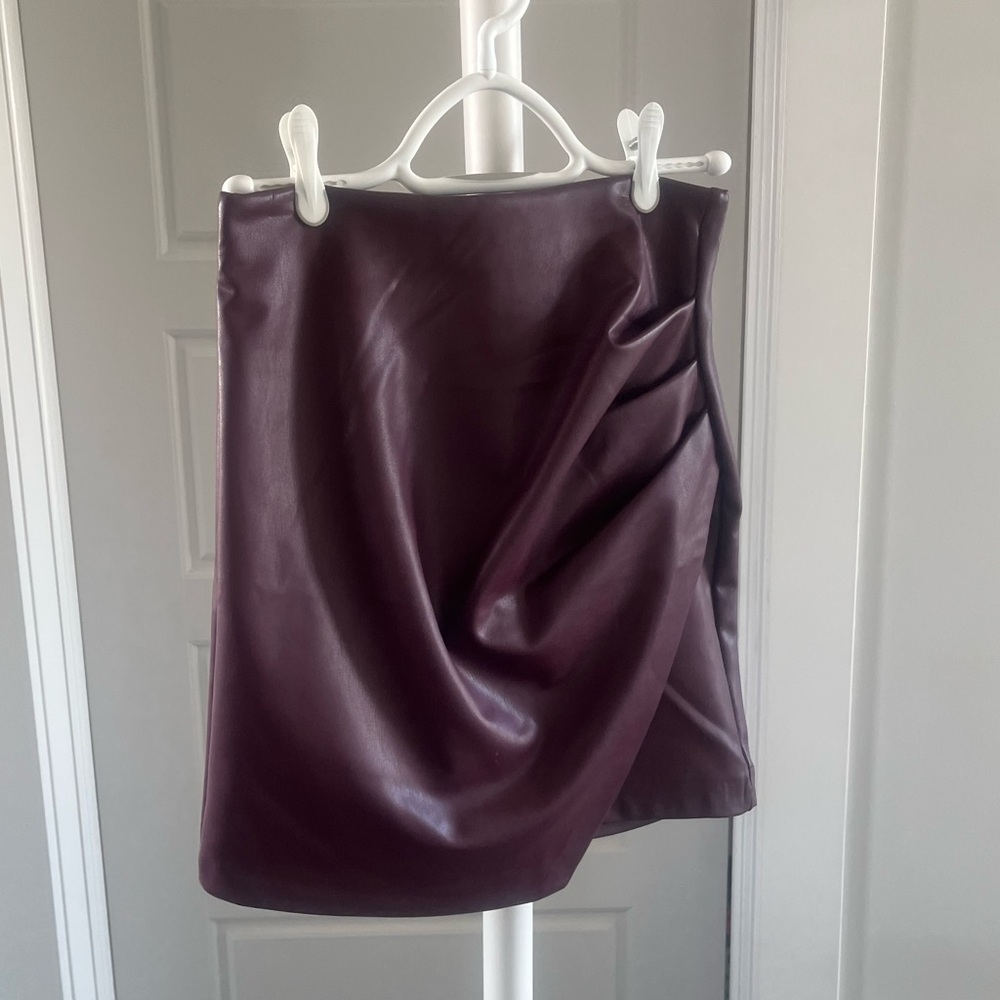Elegant Burgundy Pleather Skirt